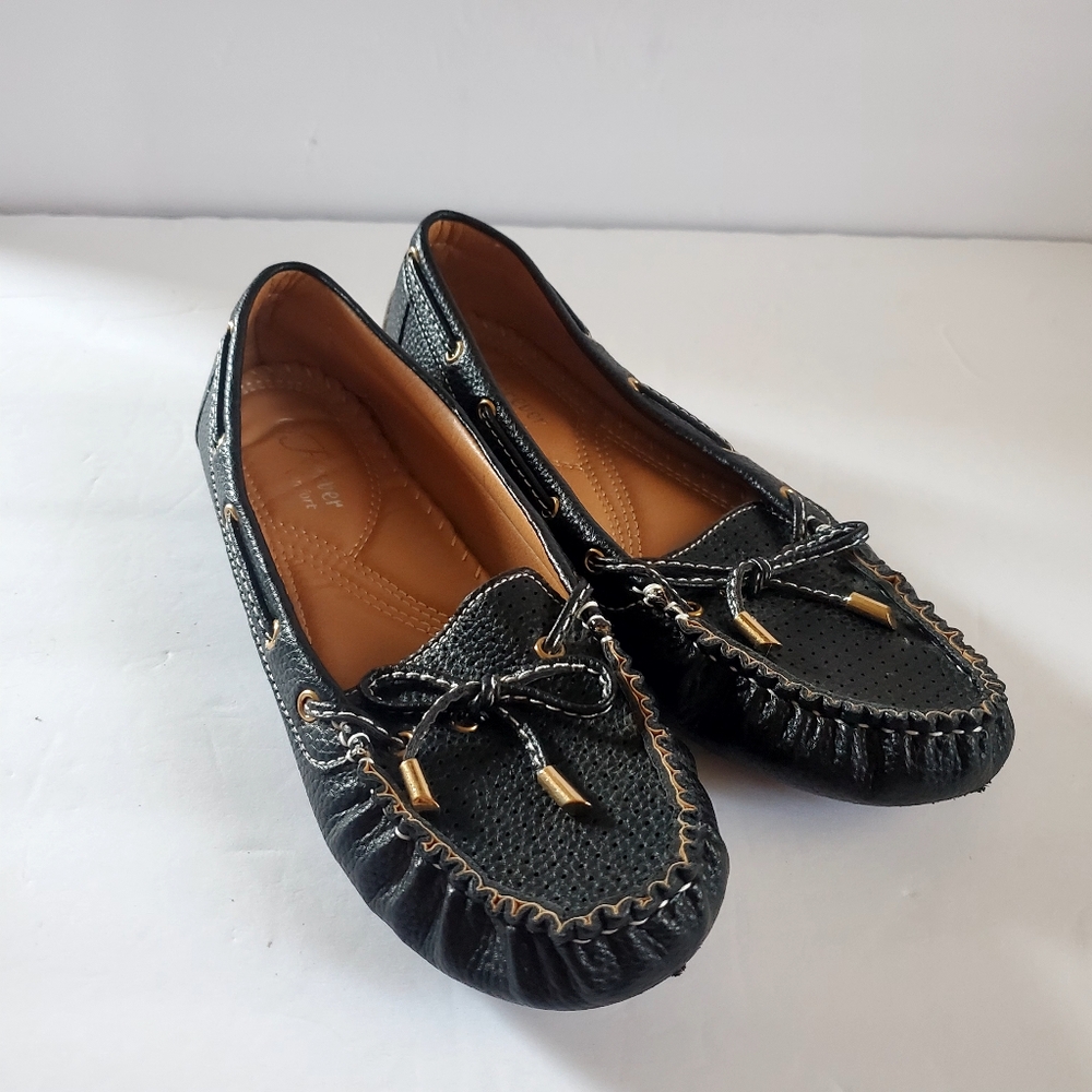 Forever Comfort Black Loafers Size 7.5